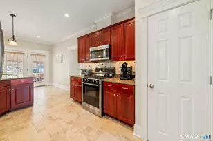 79 Joshua Town Rd, Waterbury, CT 06708 - Photo 9