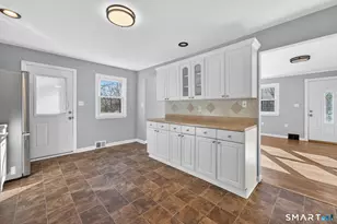 23 Holbrook Rd, Seymour, CT 06483 - Photo 5