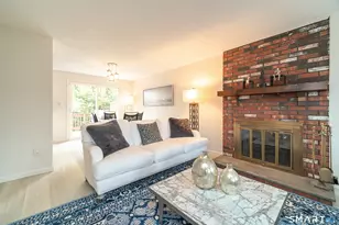 105 Sunrise Cir, Windsor, CT 06095 - Photo 5