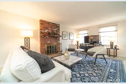 105 Sunrise Circle, Windsor, CT 06095 - Photo 3