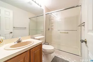 105 Sunrise Cir, Windsor, CT 06095 - Photo 17