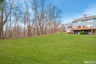 105 Sunrise Cir, Windsor, CT 06095 - Photo 27