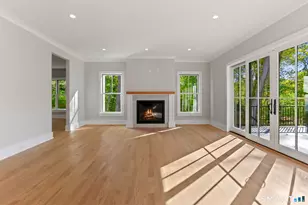 31 Rosano Rd, Stamford, CT 06905 - Photo 3