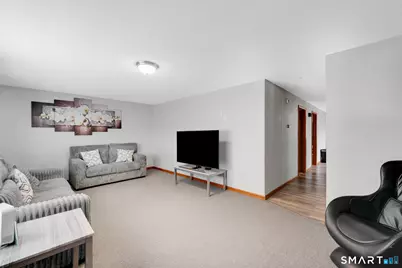 26 Upton Street, New Britain, CT 06051 - Photo 5