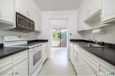 32 Whitney Glen #32, Westport, CT 06880 - Photo 9