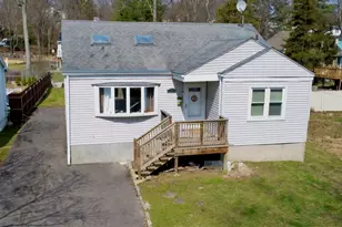 153 Oaklawn Ave, Stamford, CT 06905 - Photo 1