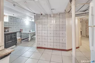 155 Marion St, Bridgeport, CT 06606 - Photo 27