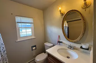 35 Early Ave, Stratford, CT 06615 - Photo 13