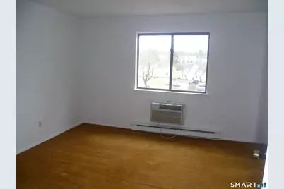 560 Yale Avenue #4, Meriden, CT 06450 - Photo 7