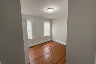 111-1st Fl Smith St, Bridgeport, CT 06607 - Photo 7