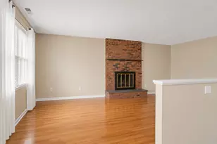 89 Carriage Path S, Milford, CT 06460 - Photo 5