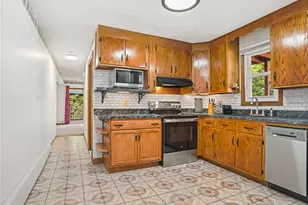 16 Baker St, Milford, CT 06461 - Photo 23