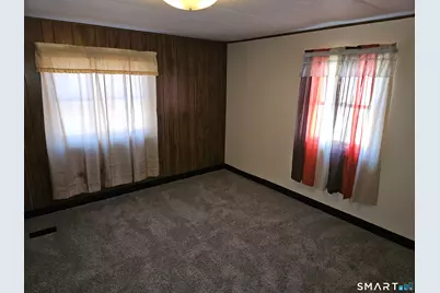 24 Greenlawn Drive, Danbury, CT 06810 - Photo 7