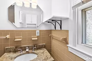 28 Park Rd, Simsbury, CT 06070 - Photo 33