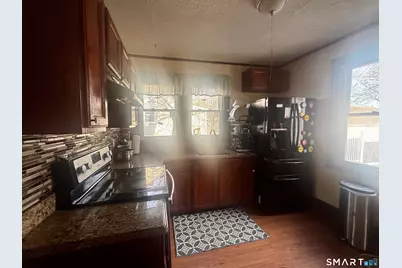 28 Skitchewaug Street, Windsor, CT 06095 - Photo 7