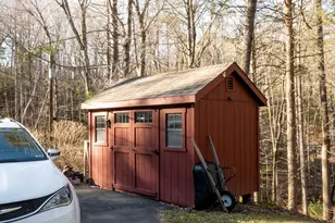 35 Shingle Mill Rd, Simsbury, CT 06092 - Photo 29