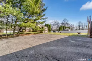 195 Marshall Ln, Derby, CT 06418 - Photo 21