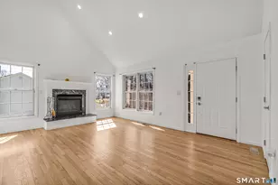 195 Marshall Ln, Derby, CT 06418 - Photo 9