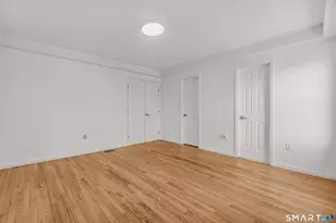 195 Marshall Ln, Derby, CT 06418 - Photo 17