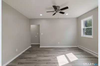 121 Hillview Avenue, Waterbury, CT 06704 - Photo 25