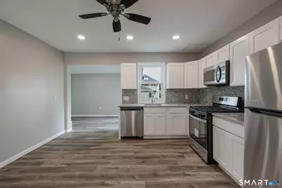 121 Hillview Avenue, Waterbury, CT 06704 - Photo 1