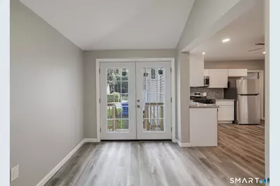 121 Hillview Avenue, Waterbury, CT 06704 - Photo 7