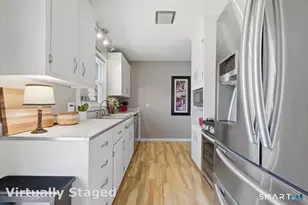 43 Park Pl, East Lyme, CT 06357 - Photo 11