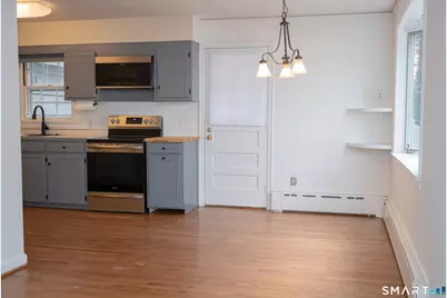 726 Lovely Street, Avon, CT 06001 - Photo 7