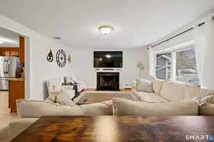 158 Dix Rd, Wethersfield, CT 06109 - Photo 5