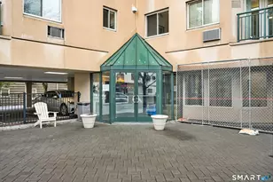 104 North St, Stamford, CT 06902 - Photo 17