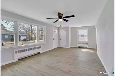 19 Songonosk Street, Windsor, CT 06095 - Photo 7