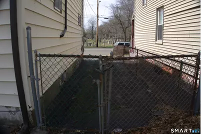 65 Winthrop Avenue, New Haven, CT 06519 - Photo 19