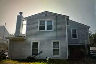 134 Chester Ave, Waterbury, CT 06704 - Photo 3