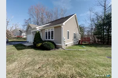 4 Eleanor St Extension #4, Vernon, CT 06066 - Photo 3