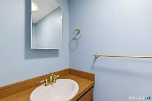 246 Metacomet Dr, Meriden, CT 06450 - Photo 9