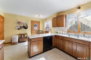 41 Margaret Henry Rd, Killingly, CT 06239 - Photo 5