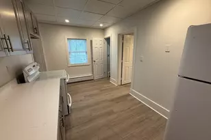 170 N State St, Ansonia, CT 06401 - Photo 3