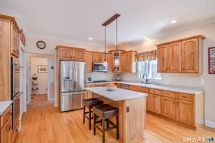 17 Weldon Woods Rd, New Fairfield, CT 06812 - Photo 9