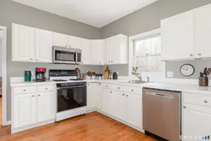 6 Rollwood Dr, Guilford, CT 06437 - Photo 13