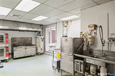 216 Crown Street #3A, New Haven, CT 06510 - Photo 29