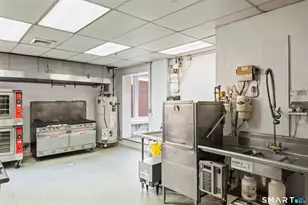 216 Crown St, New Haven, CT 06510 - Photo 29