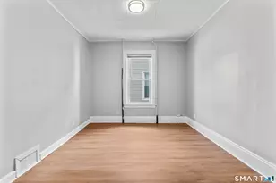 394 Gregory St, Bridgeport, CT 06604 - Photo 19