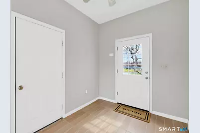 107 Harmund Place, Wethersfield, CT 06109 - Photo 9