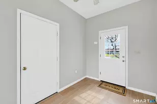 107 Harmund Pl, Wethersfield, CT 06109 - Photo 9