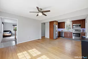 107 Harmund Pl, Wethersfield, CT 06109 - Photo 5