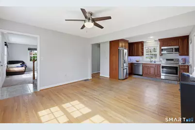 107 Harmund Place, Wethersfield, CT 06109 - Photo 7