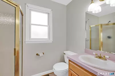 107 Harmund Place, Wethersfield, CT 06109 - Photo 11