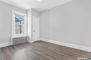 394 Gregory St, Bridgeport, CT 06604 - Photo 15