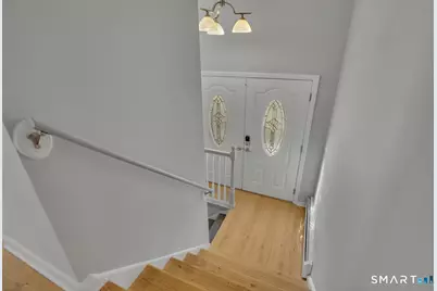 8 Blue Meadow Road, Middletown, CT 06457 - Photo 9