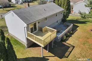 8 Blue Meadow Rd, Middletown, CT 06457 - Photo 5